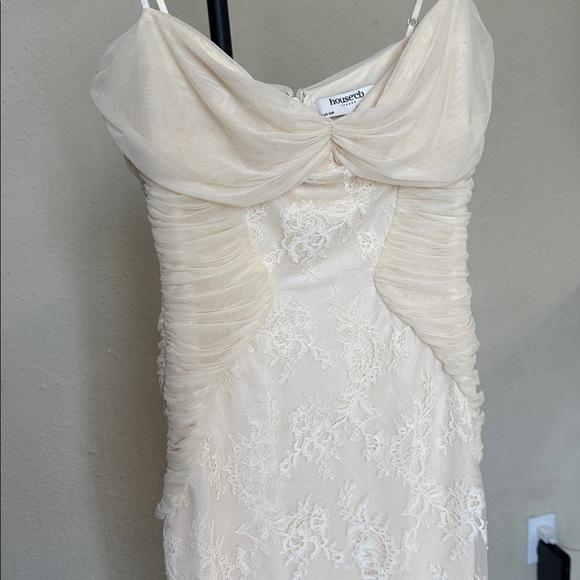 House of CB 'Felicia' Vanilla Chiffron & Lace Gown NWOT size S D-DD - Picture 10 of 14